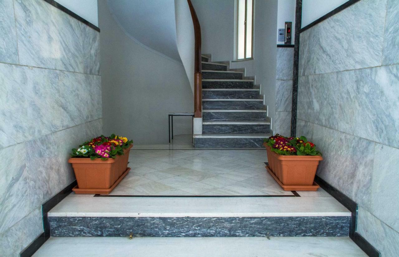 Apartment At The Foothills Of Acropolis Athens Exterior photo